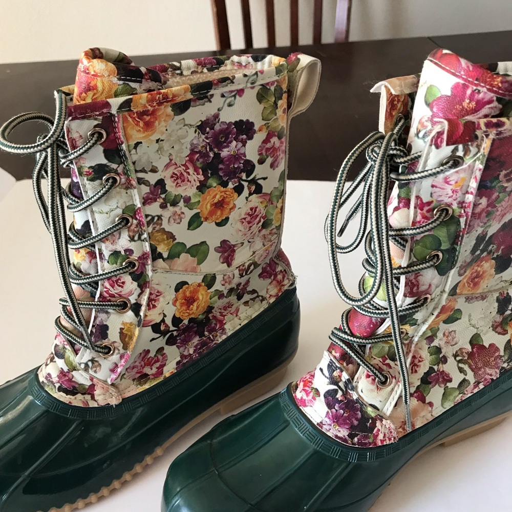Floral snow /rain boots